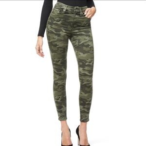 NWT Good American Good Waist Camo High Waisted Skinny Jean